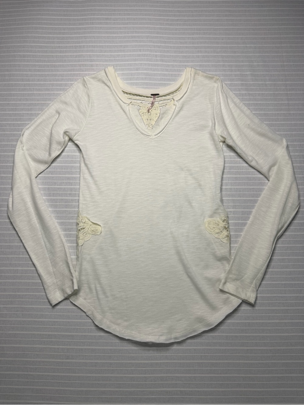 🤍 Free People Ivory Lace Detail Long Sleeve Top – Size Small